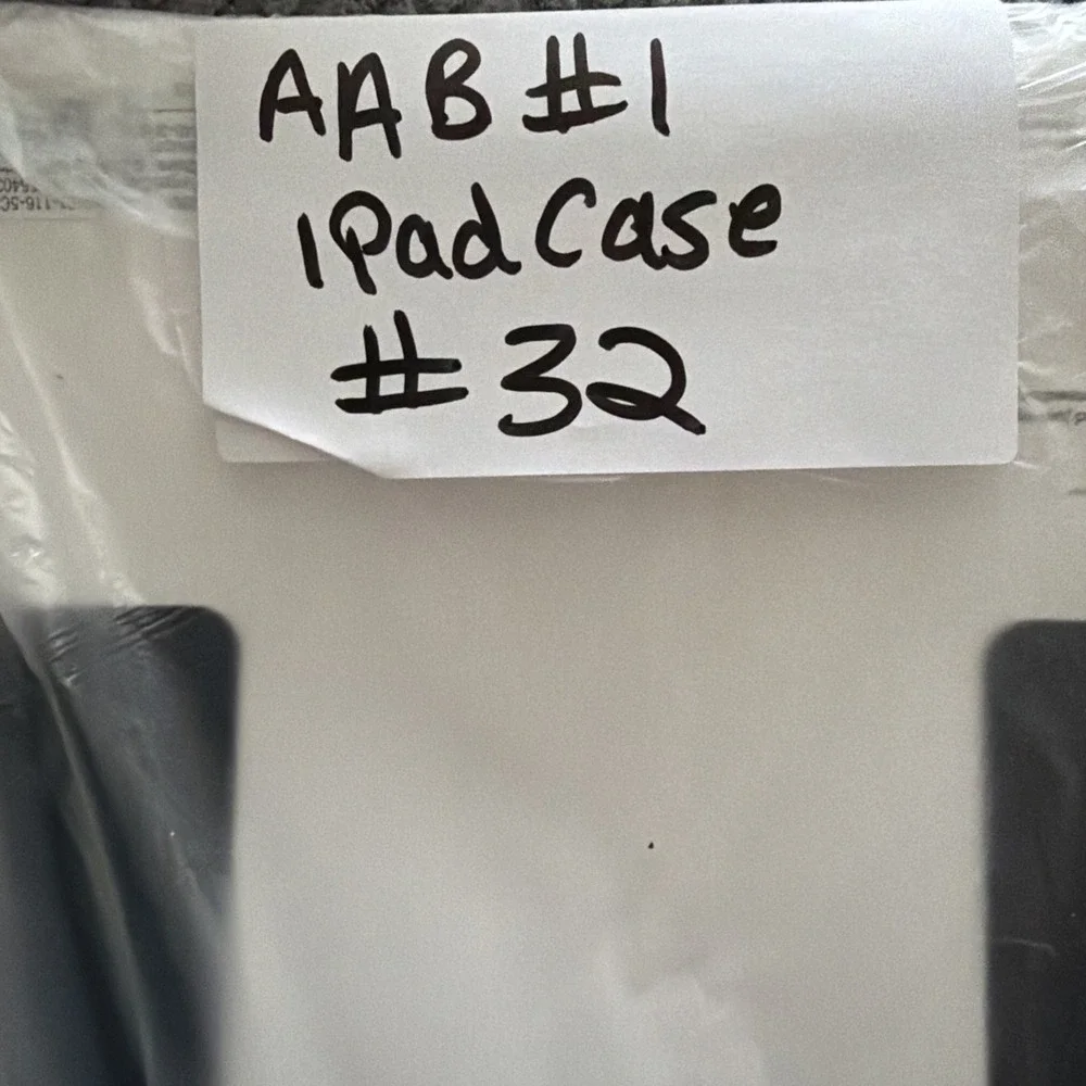 Deal Worthy Black Tablet Case for iPad Air & iPad Pro 11 AAB1-32 NEW